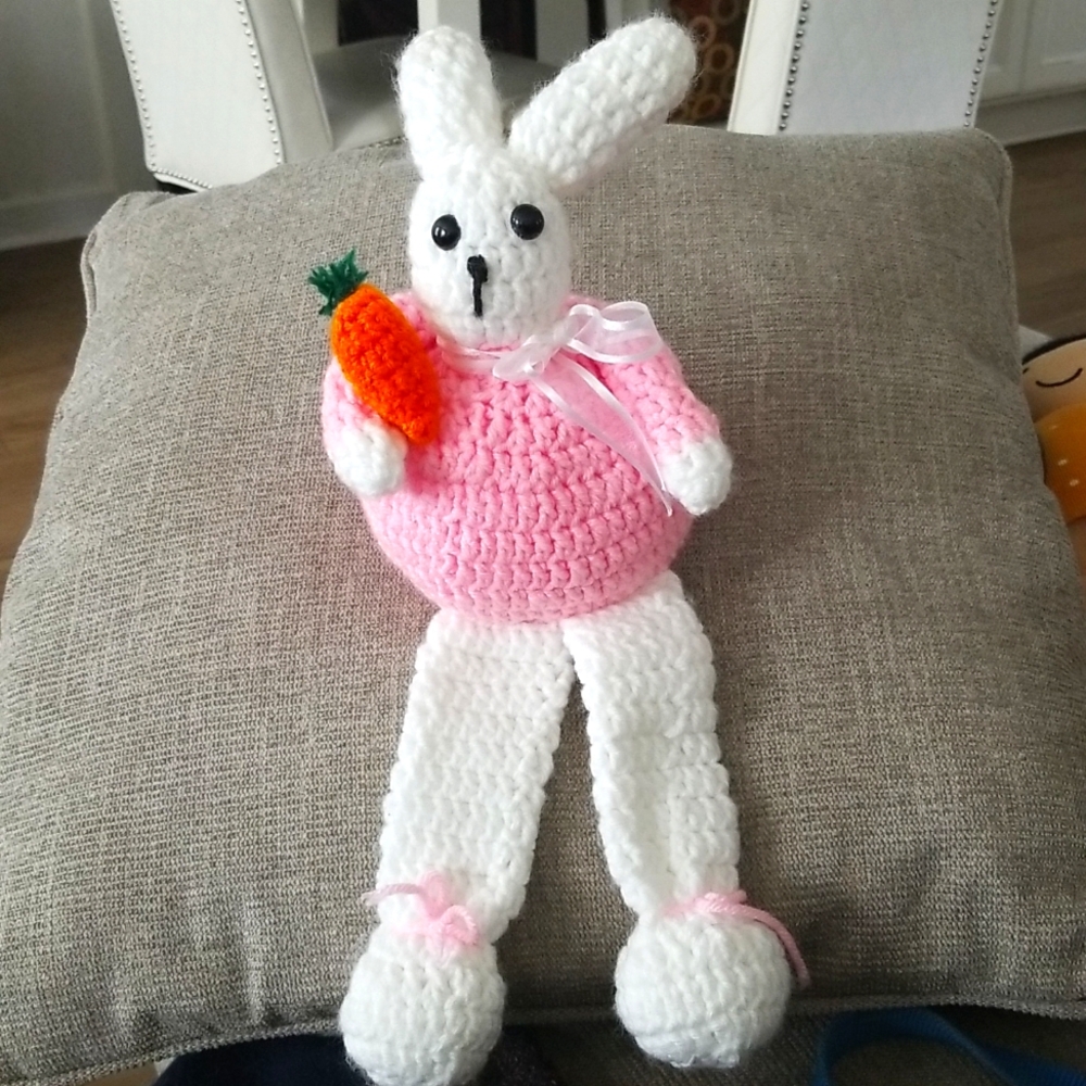 Crochet Bunny with Carrot